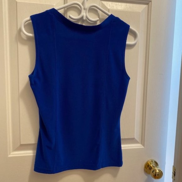 Sleeveless Blue Top - Picture 2 of 3